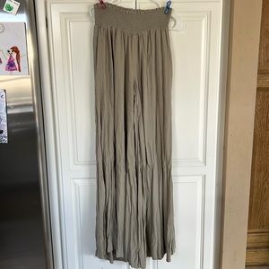 Carly Jean sage wide leg pants- L